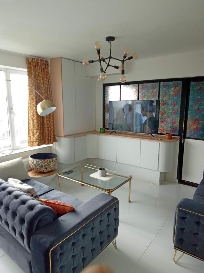 Liege Centre Mediacite Appartement Possible Parking Terrasse Immense 8Eme Pour 2 Personnes Exterior photo