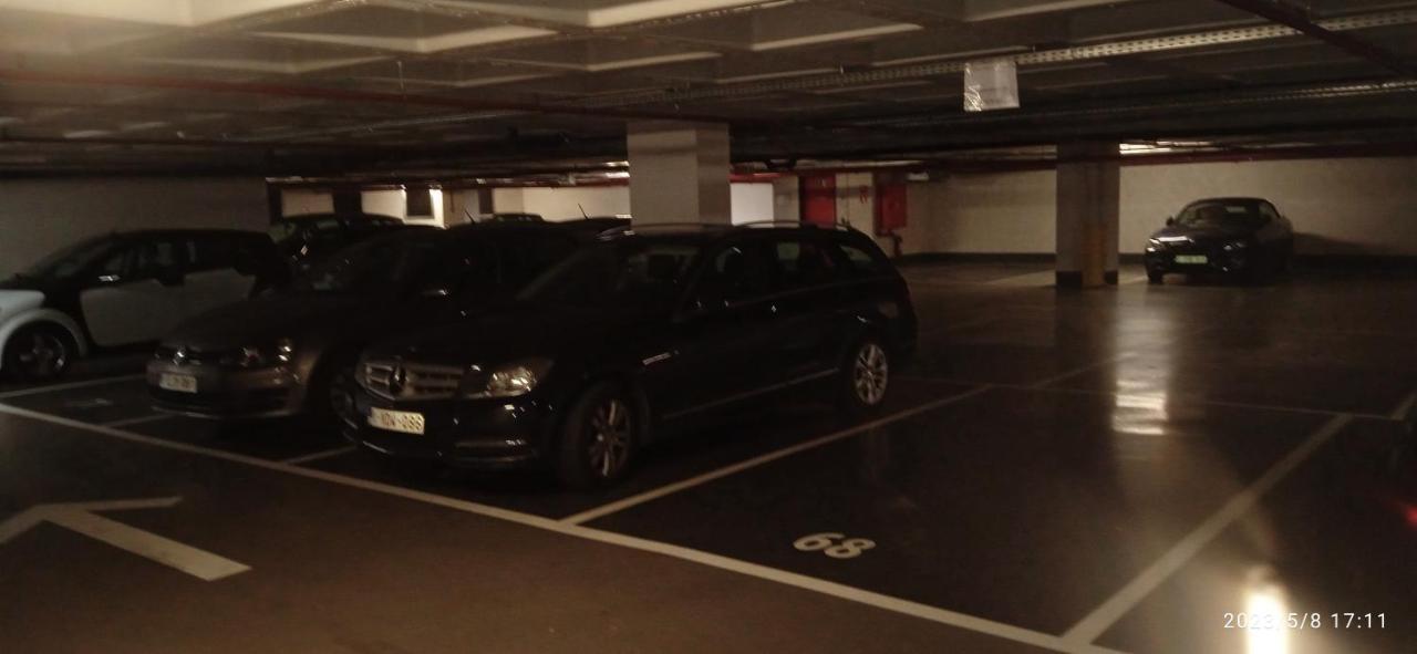 Liege Centre Mediacite Appartement Possible Parking Terrasse Immense 8Eme Pour 2 Personnes Exterior photo